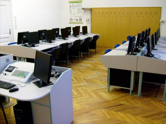 Székhely - számítástechnika II.
