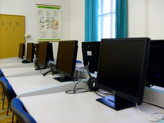 Székhely - számítástechnika II.