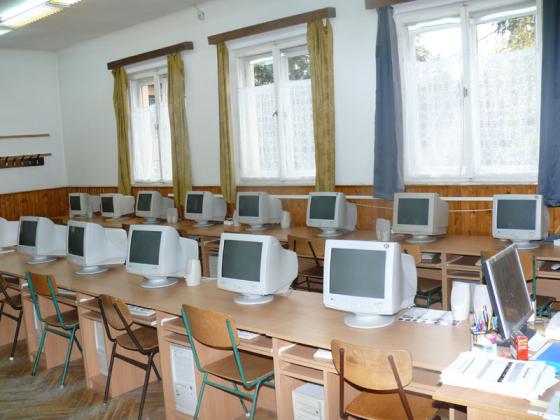 Tagintézmény - számítástechnika II.