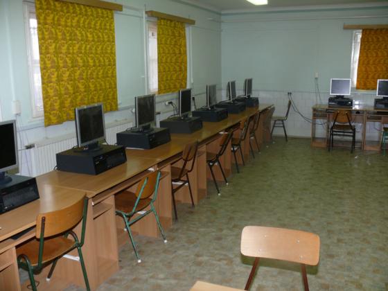 Tagintézmény - számítástechnika V.